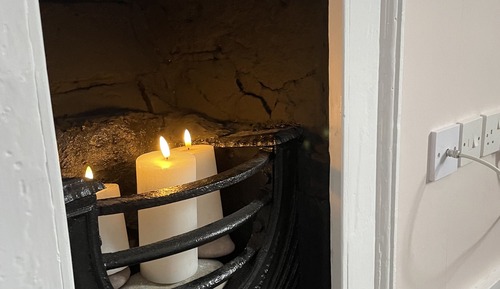Double Room, Ensuite (Room 8, 3rd Floor)