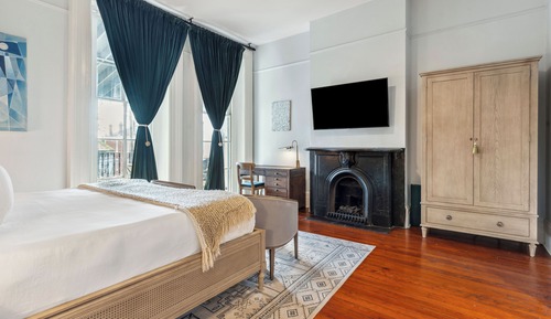 Room, 1 King Bed (Elevated)