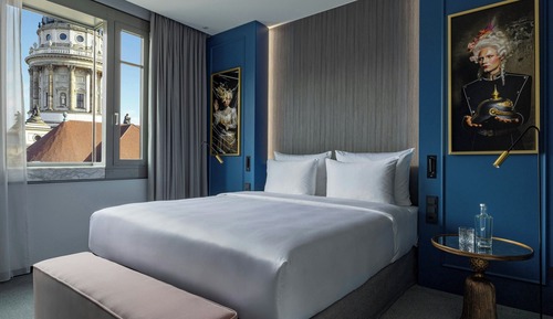 Junior Suite, 1 King Bed, Non Smoking