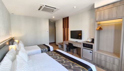 Deluxe Triple Room