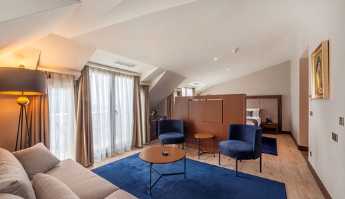 Premium Suite, 1 King Bed, Non Smoking