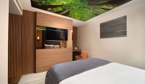 Standard Room, 1 Double Bed, Non Smoking, without Window, First Floor