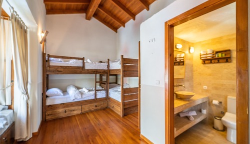 Economy Room