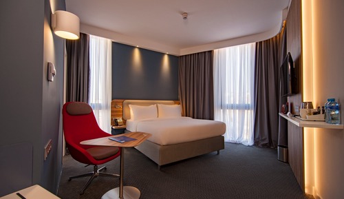 Standard Room, 1 Queen Bed