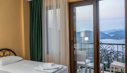 Panoramic Room