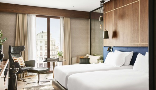 Room, 2 Twin Beds (City View)