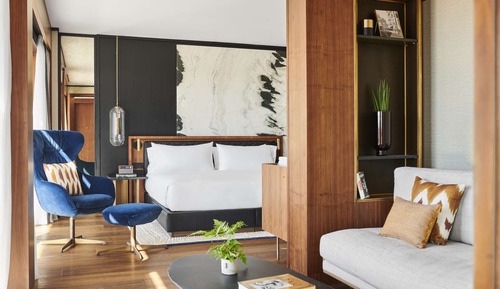 Suite, Terrace, Corner