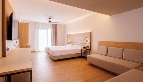 Junior Suite, Pool View