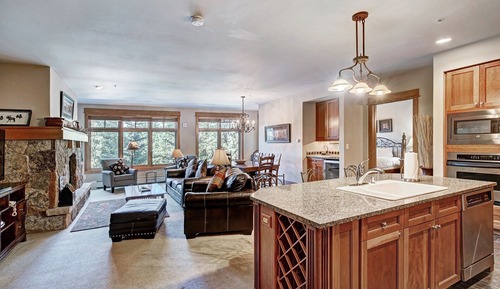 Condo, 3 Bedrooms
