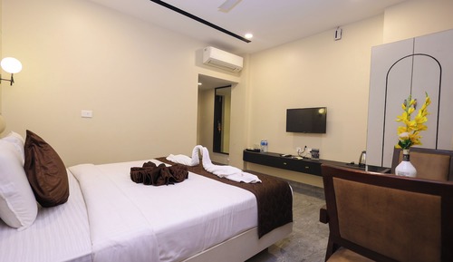 Deluxe With City View