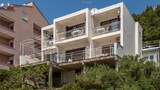 Apartment (Vedra- free parking and close to the )