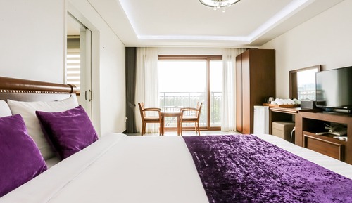 Room (Deluxe Family)