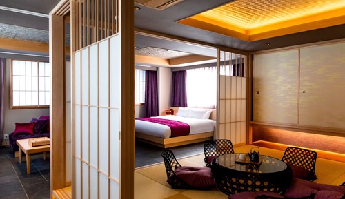 Deluxe King Suite