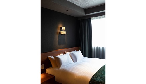Deluxe Queen Suite