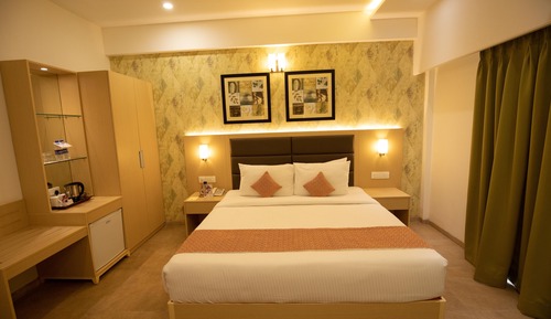 Premier Room