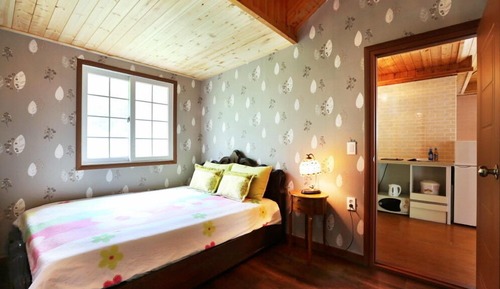 Room (Sirius)