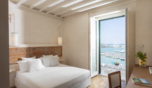 Deluxe Quadruple Room, Harbor View, Sea Facing (Vittoria Grande)
