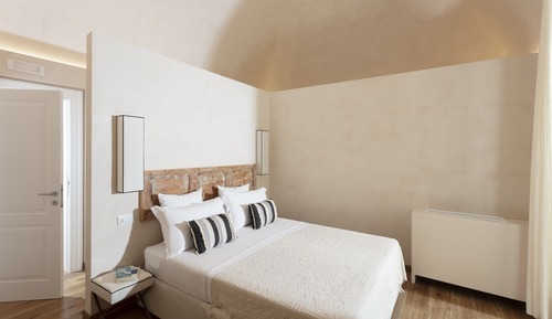Deluxe Double Room, Balcony, Partial Sea View (Trabucco)