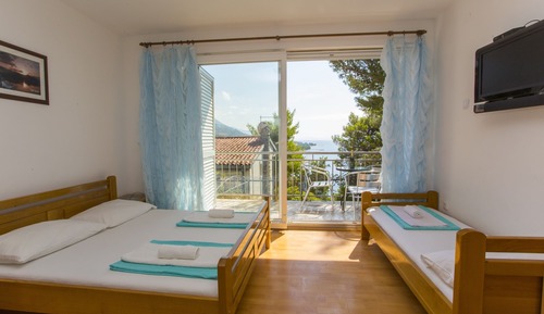 Comfort studio with terrace and sea view A3