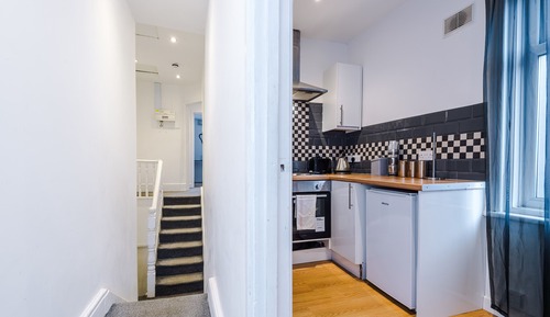 Standard Apartment, Private Bathroom (F4)
