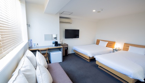 Family Room, Non Smoking (Double Bed x 1, Large Single Bed x 1)