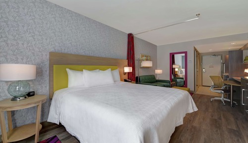 Studio, 1 King Bed, Accessible (Hearing)