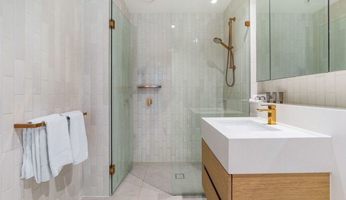 3 Bedroom 2 Bathroom Apartment