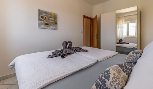 Apartment (A7)