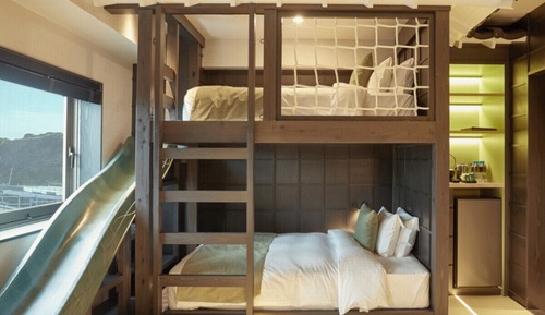 ONE Castle Suite(4 beds) For 2-4 people use, Non Smoking