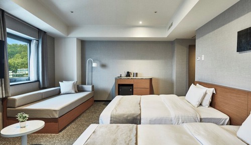 Deluxe Family ,2 double beds, for 2-5 people use, Non Smoking