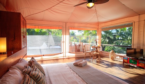 Beachfront Glamping Junior Suite