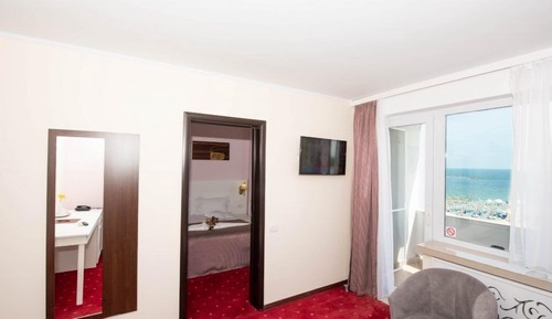 Sea View Suite