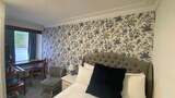 Double Room (Chon 2 course dinner Included)