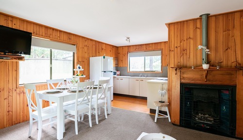 Standard Room, Kitchen (Semillon 2 guest 2 night)