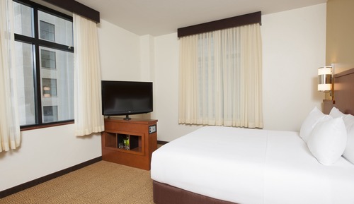 Room, 1 Queen Bed (With Sofa bed)