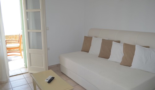 Comfort Studio Suite, 3 Twin Beds (For 3)