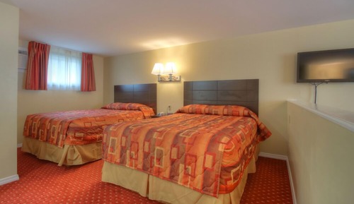 Standard Room, 2 Queen Beds with Kitchenette