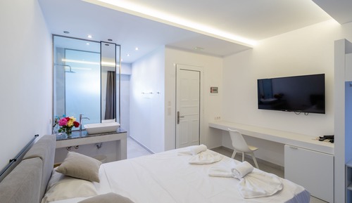 Deluxe Double Room, Pool View