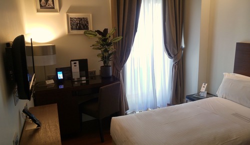 Single Room (1 Single Bed)