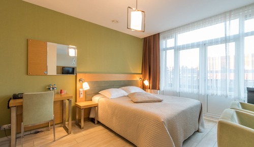 Deluxe Suite