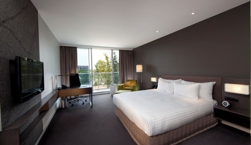 Deluxe Room, 1 King Bed, Balcony, Park View (Premium)