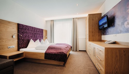 Double Room with extra bed, Balcony