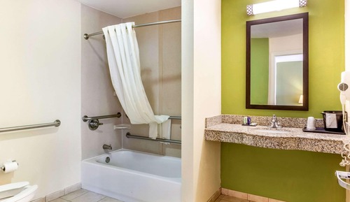 Suite, 1 King Bed with Sofa bed, Non Smoking
