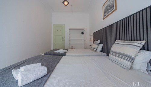 Double or Twin Room, Shared Bathroom (2)