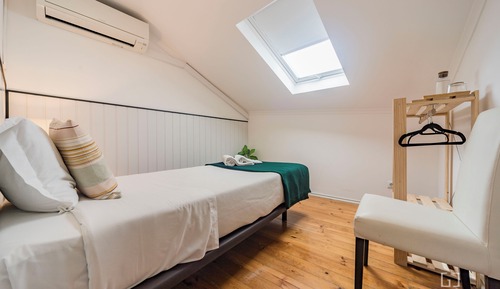 Economy Single Room, Shared Bathroom