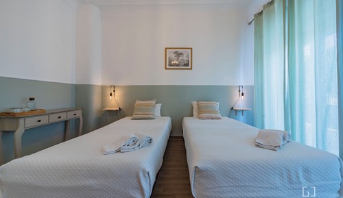 Triple Room, Shared Bathroom