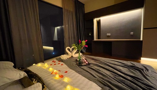 Penthouse Presidential Suite with Balcony and Genting View