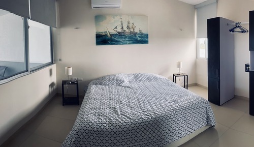 Deluxe Apartment