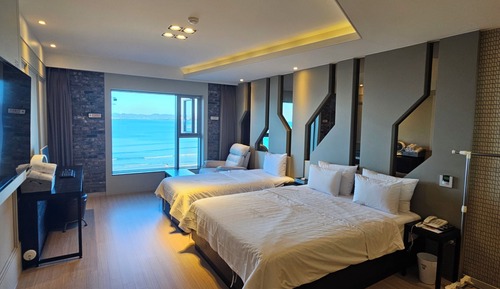 Deluxe Twin Room, Multiple Beds, Non Smoking, Ocean View