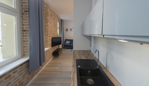 Studio Suite (Karol)